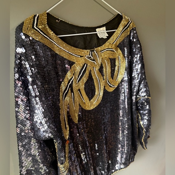 Vintage 80s Sequin Beaded 100% Silk size Small Black Gold Top, Evening - Picture 3 of 6